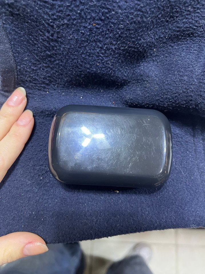 Siyah Kablosuz Kulak İçi Kulaklık - Görsel 2