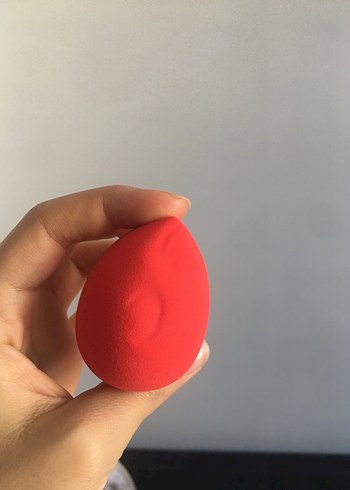 Kırmızı Makyaj Süngeri - Görsel 3