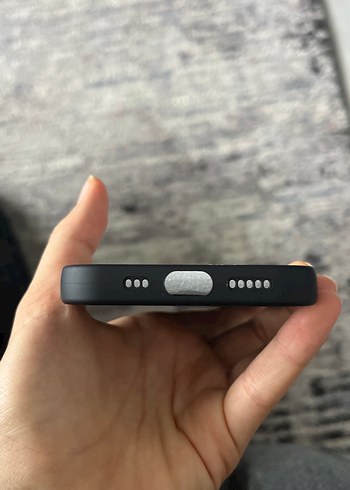 İphone 15 siyah kılıf - Görsel 5