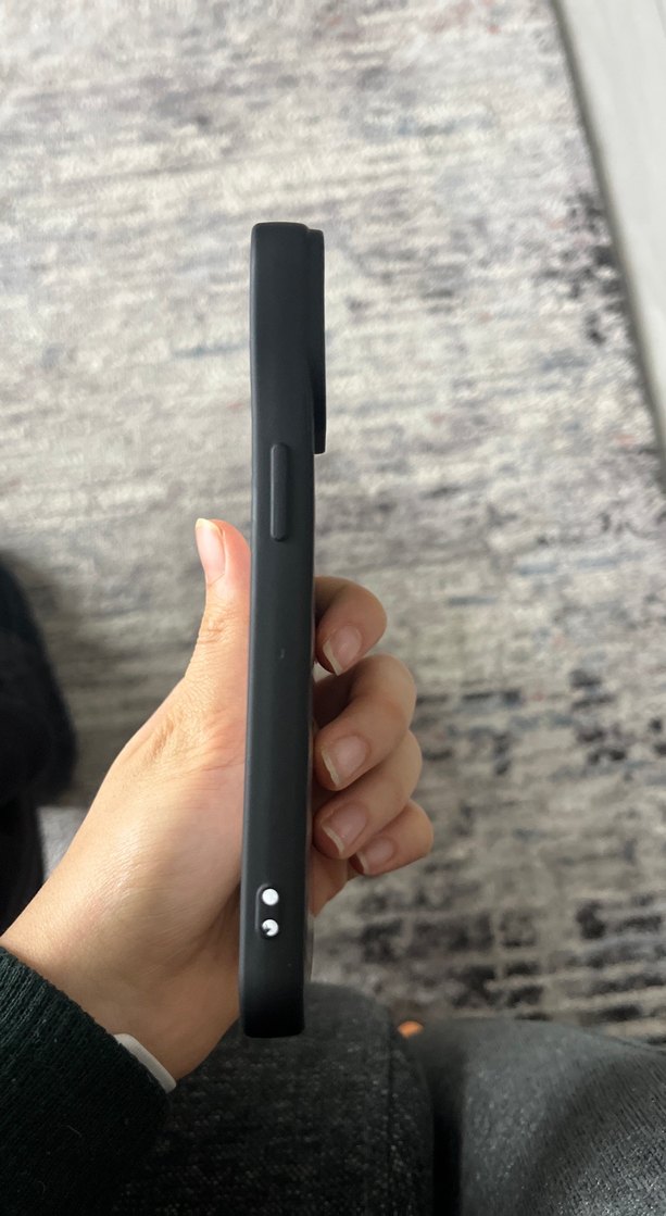 İphone 15 siyah kılıf - Görsel 3