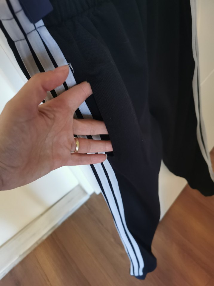 Erkek Siyah Eşofman Altı 6,7 yaş - Görsel 2