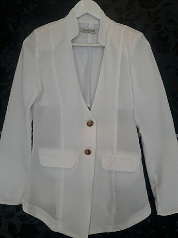 Beyaz Ceket 