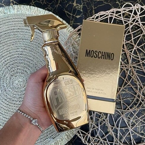 Moschıno gold fresh couture