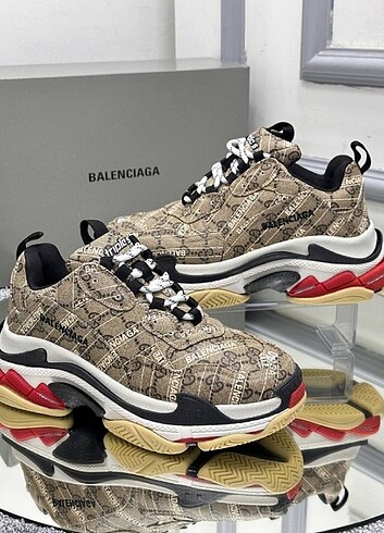 Gucci balenciaga 