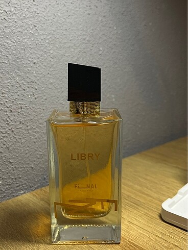 Yves Saint Laurent Libry kadın parfüm