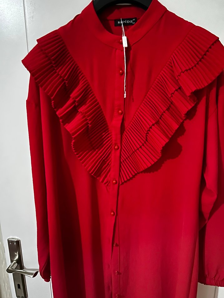 Kadın Kırmızı Pilili V Yaka Uzun Kollu Gömlek - Görsel 2