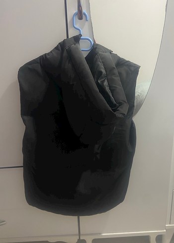 Siyah Fermuarlı Yüksek Yakalı Kadın Yelek - Görsel 3