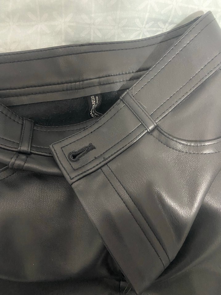 Siyah Deri Kadın Pantolon STRADİVARİUS - Görsel 3