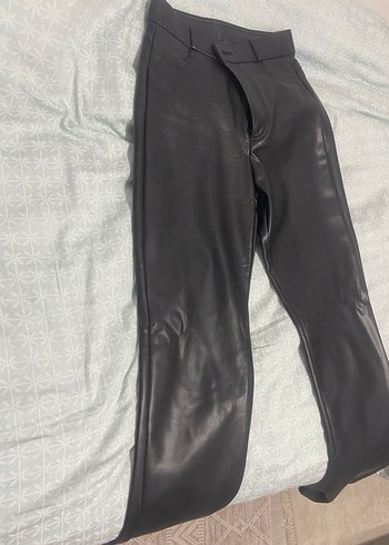 STRADİVARİUS DERİ PANTOLON - Görsel 2