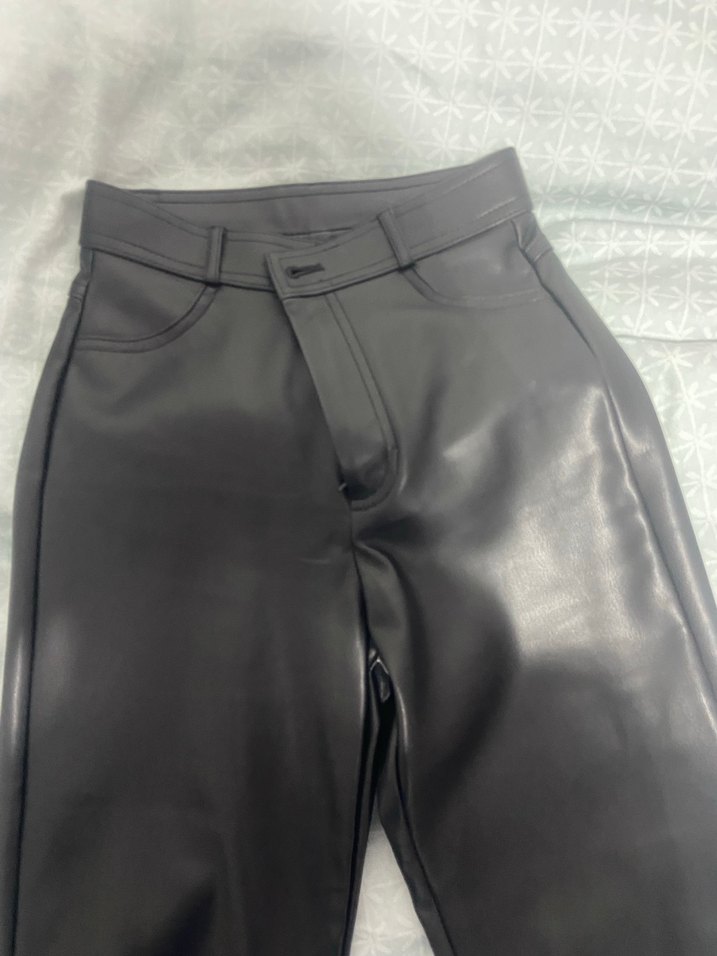 STRADİVARİUS DERİ PANTOLON - Görsel 3