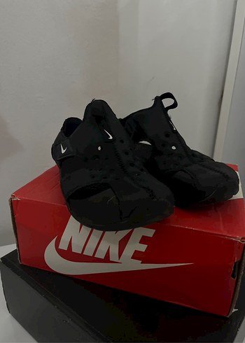 Nike Erkek Çocuk Siyah Cırtlı Terlik
