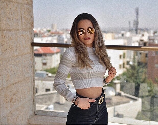 Trendyolmilla Taş Ekru Çizgili Kısa Triko