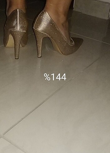 Ayakkabı dünyası Taşlı stiletto