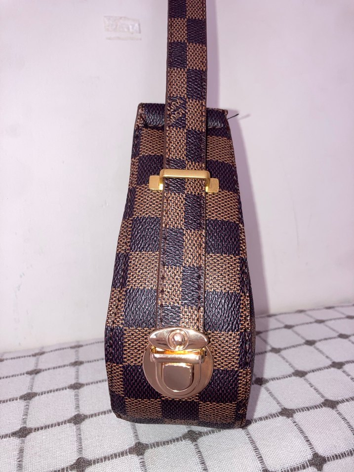 Kahverengi Kareli Deri Kadın Omuz Çantası - Görsel 5