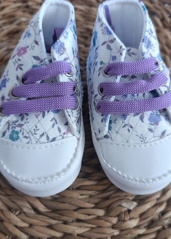 Özel Kutusunda Bebek Ayakkabısı - Görsel 3