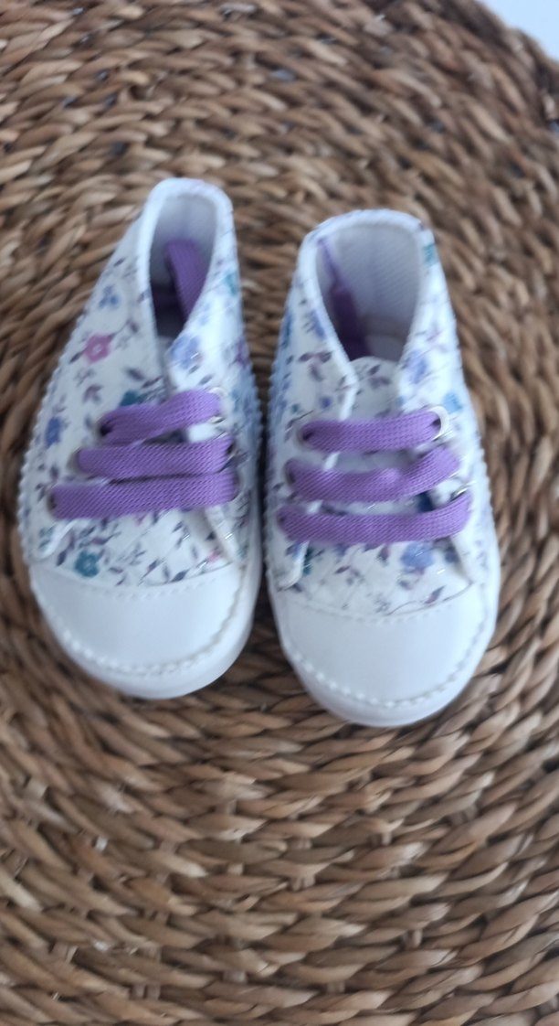 Özel Kutusunda Bebek Ayakkabısı - Görsel 4