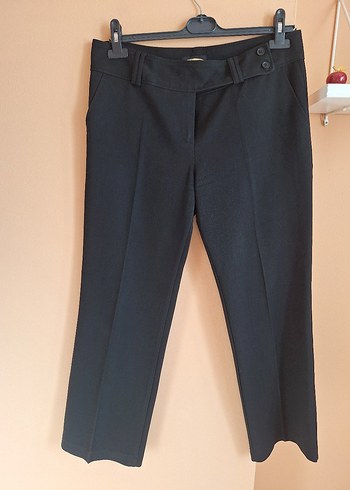 Kadın Siyah Beli Kemerli Ofis Pantolonu