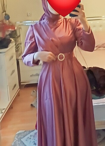 Pembe saten abiye