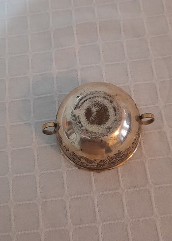 Altın Renkli İşlemeli Çift Kulplu Kase - Görsel 2