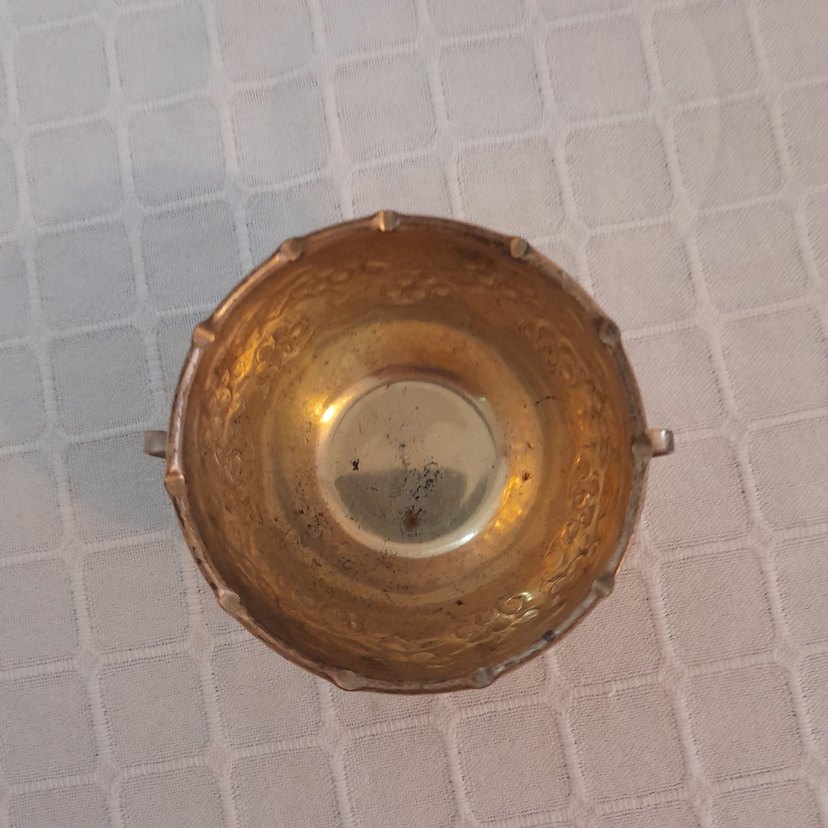 Altın Renkli İşlemeli Çift Kulplu Kase - Görsel 4