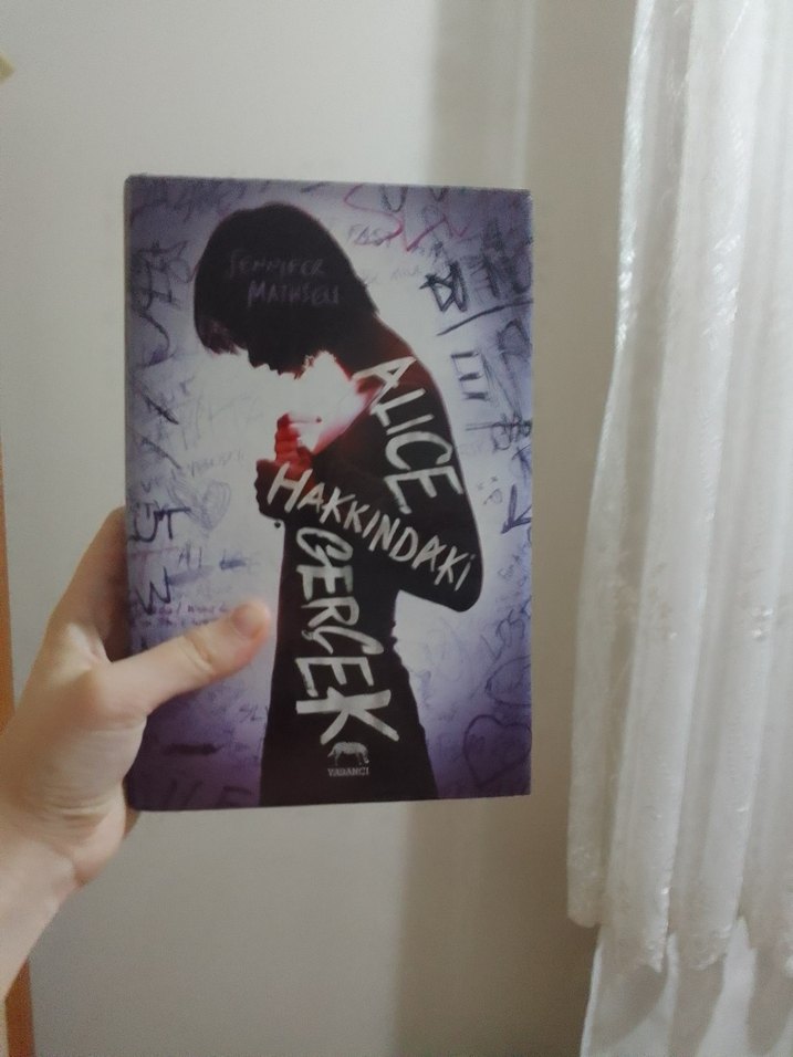 Kalın Kapaklı Roman Kitabı - Görsel 2