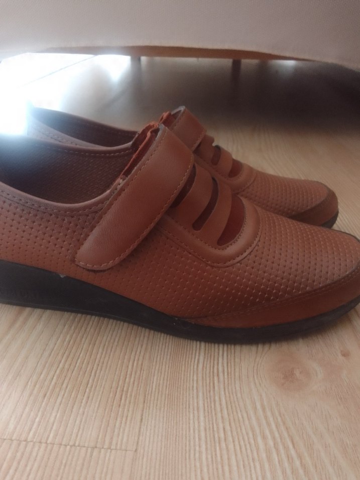 Kahverengi Dolgu Topuklu Kadın Günlük Ayakkabı - Görsel 2