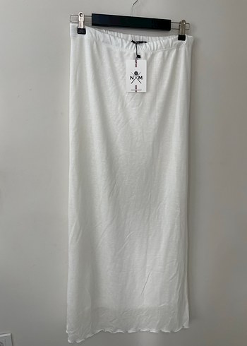 Butik ürünü Kadın Beyaz Uzun Etek