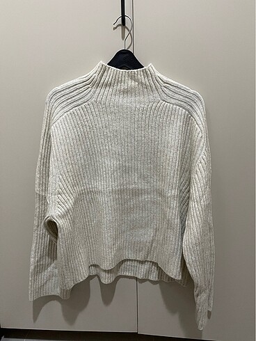 H&M kazak