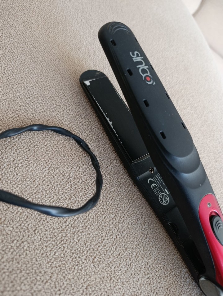 Siyah Sinbo Saç Düzleştirici - Görsel 2