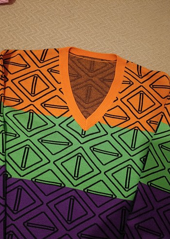 V yaka desenli uzun kollu kadın kazak - Görsel 2