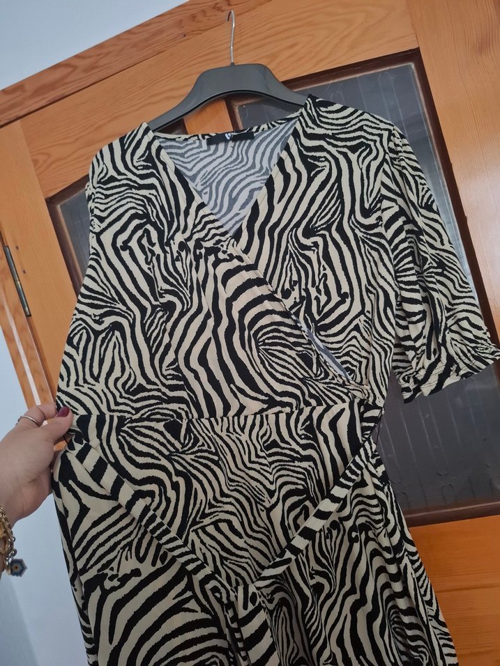 Zebra Desenli Kemerli Mini Elbise - Görsel 3