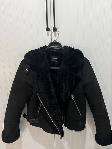xs Beden Stradivarius siyah mont