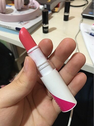 Avon Avon ruj
