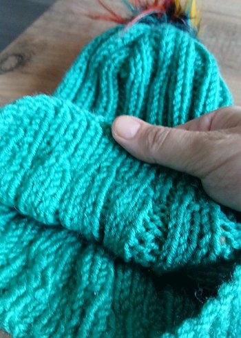 Turkuaz El Örgüsü Kadın Bere - Görsel 3