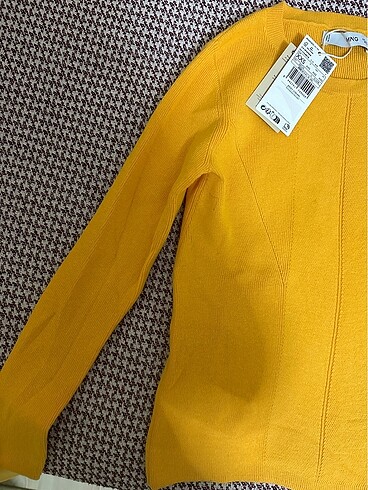 xs Beden sarı Renk Mango marka triko
