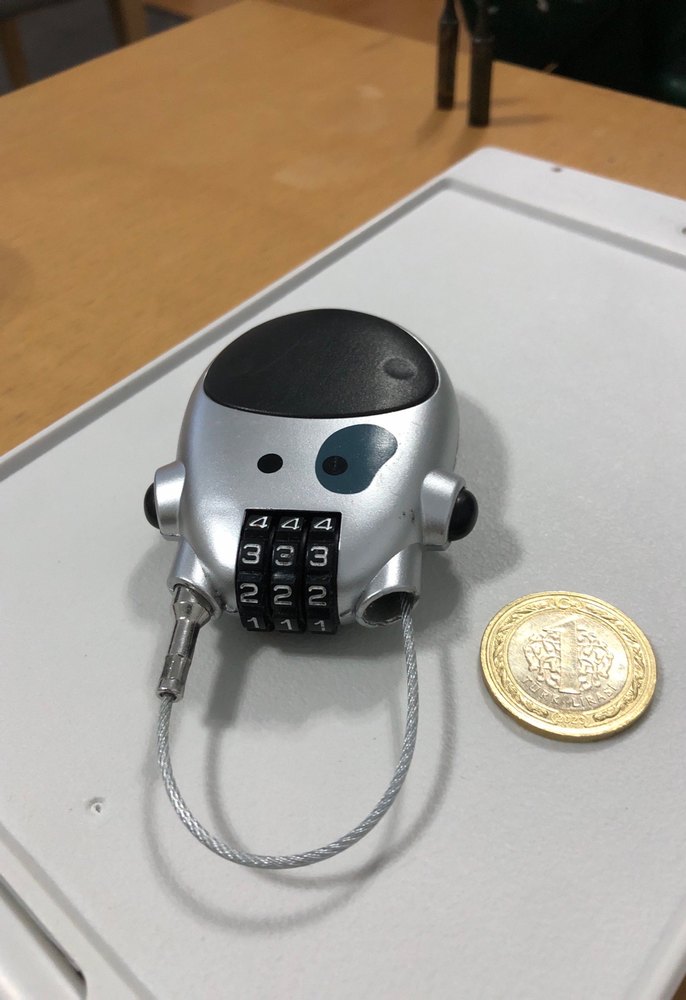 Gri Mini Kilitli Şifreli Seyahat Aksesuarı - Görsel 2