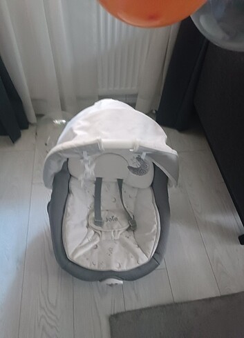 Joie otomatik sallanan Ana Kucağı