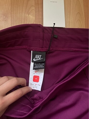 s Beden mor Renk Nike şort