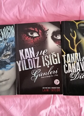 Duman ve Kemiğin Kızı Serisi Laini Taylor