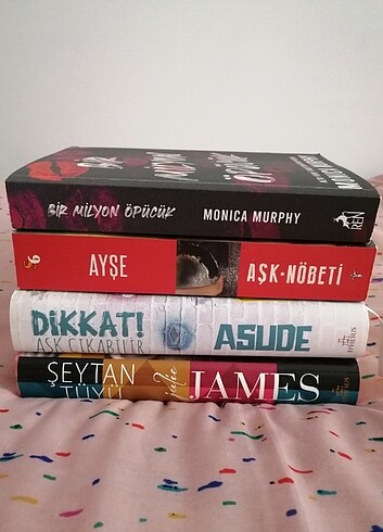 Bir Milyon Öpücük, Aşk Nöbeti SATILDI, Dikkat Aşk Çıkabilir, Şey