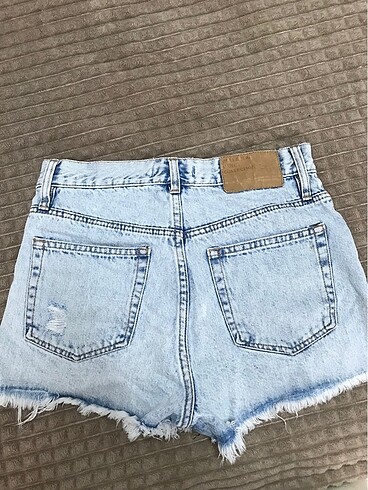 26 Beden mavi Renk Pull&Bear Şort