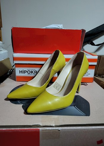 Sarı Stiletto aayakkabi