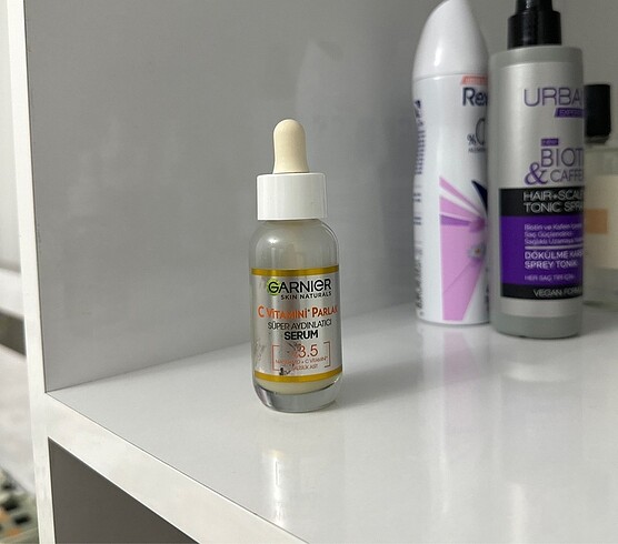 GARNIER SERUM