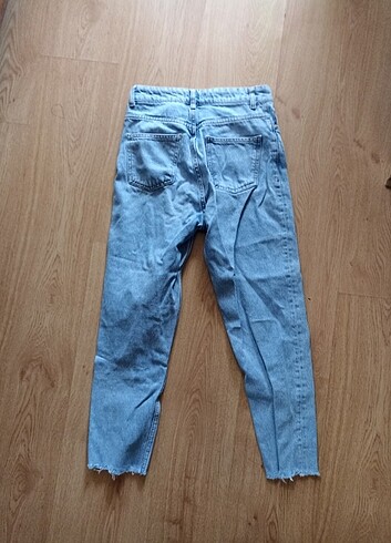 Beyoğlu Butik Beyoğlu Yırtık Paçalı Kot