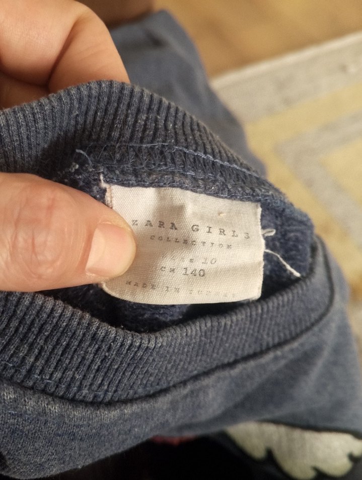 Kız Çocuk Gri Bisiklet Yaka Nakışlı Sweatshirt - Görsel 4