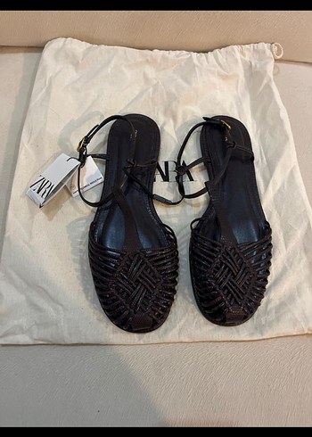 39 Beden Zara sandalet
