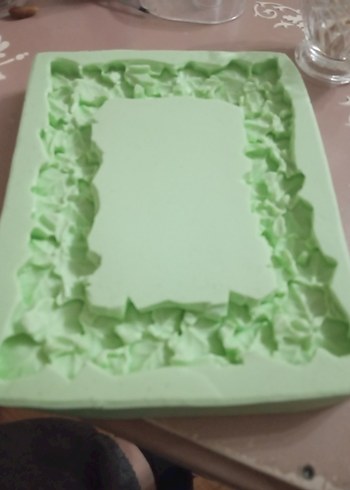 Pastel Yeşil Çiçek Desenli cerceve - Görsel 2