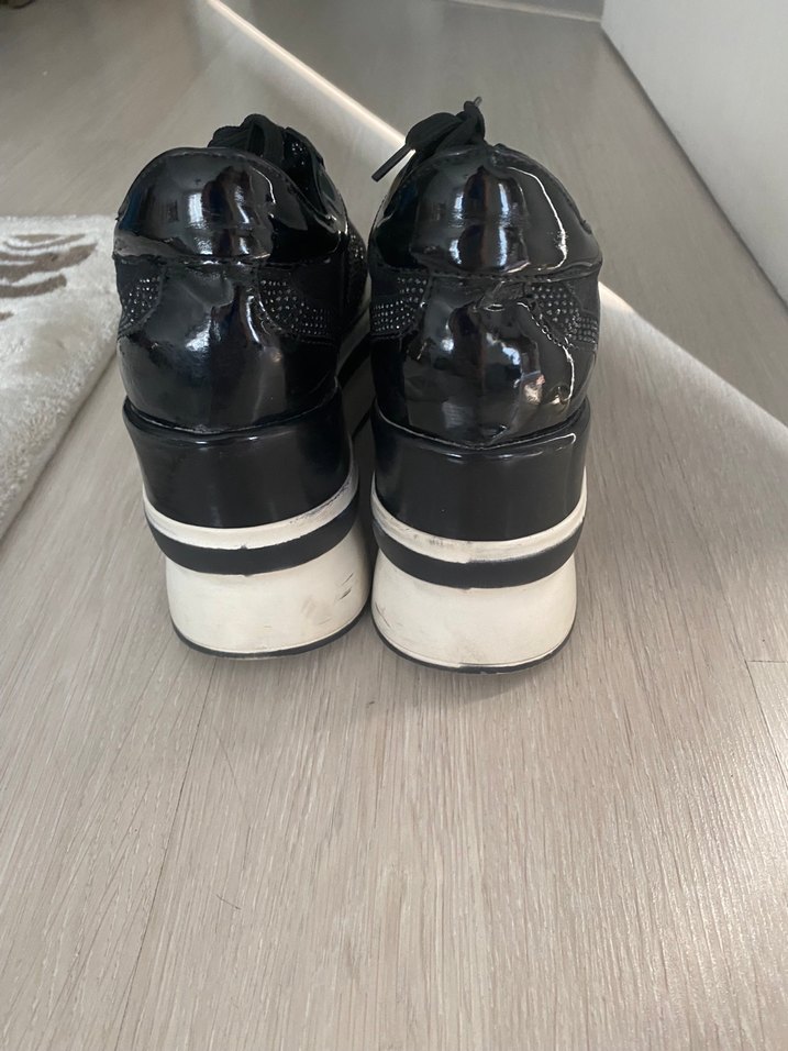 Siyah Bağcıklı Platform Kadın Spor Ayakkabı - Görsel 4