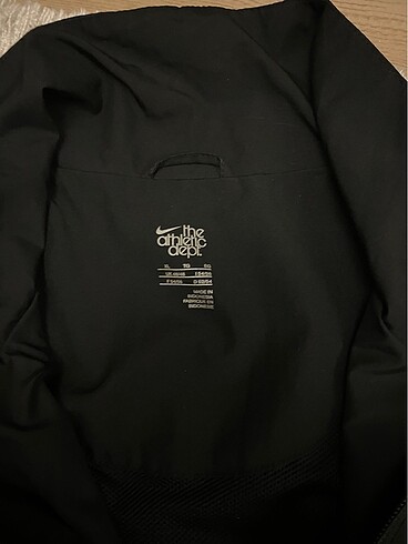 xl Beden siyah Renk orjinal Nike ceket