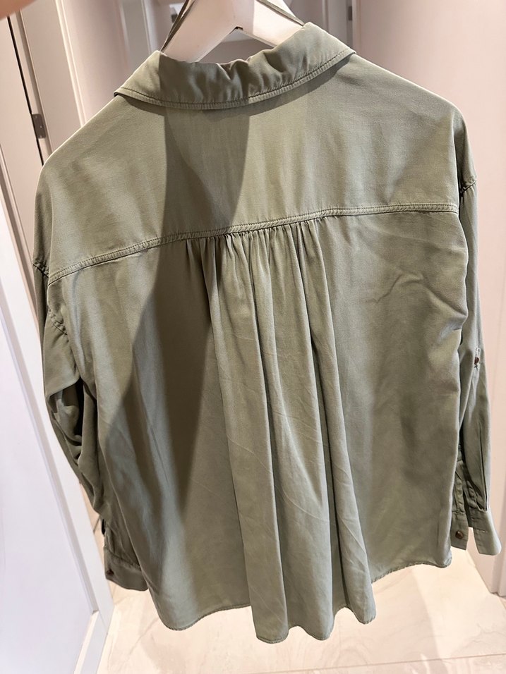 Düğmeli V Yaka Kadın Keten Gömlek - Görsel 2